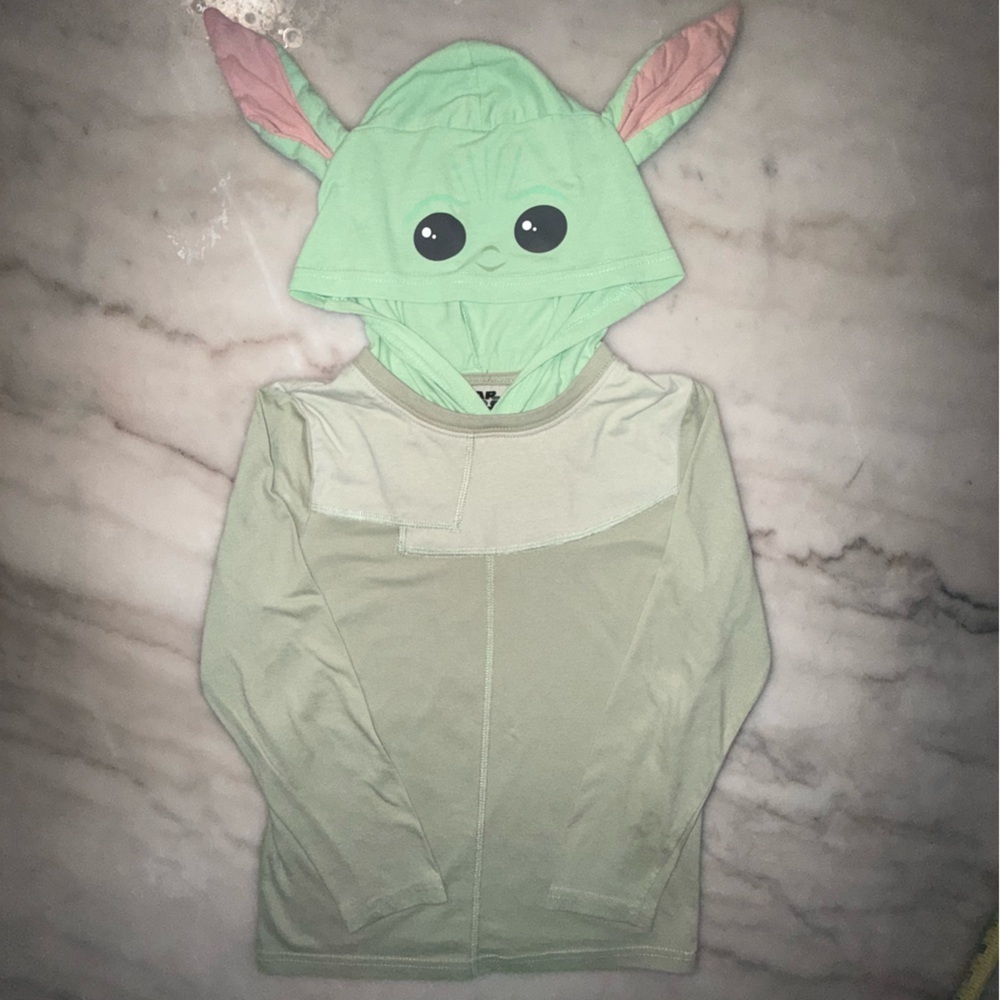 Kids Baby Yoda long sleeve hooded shirt size 5/6 - Picture 1 of 7